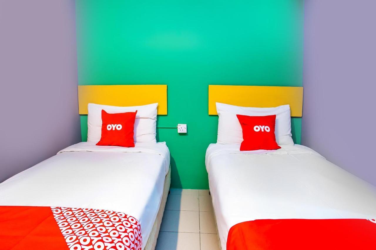Oyo 89688 Alor Street Hotel كوالالمبور المظهر الخارجي الصورة