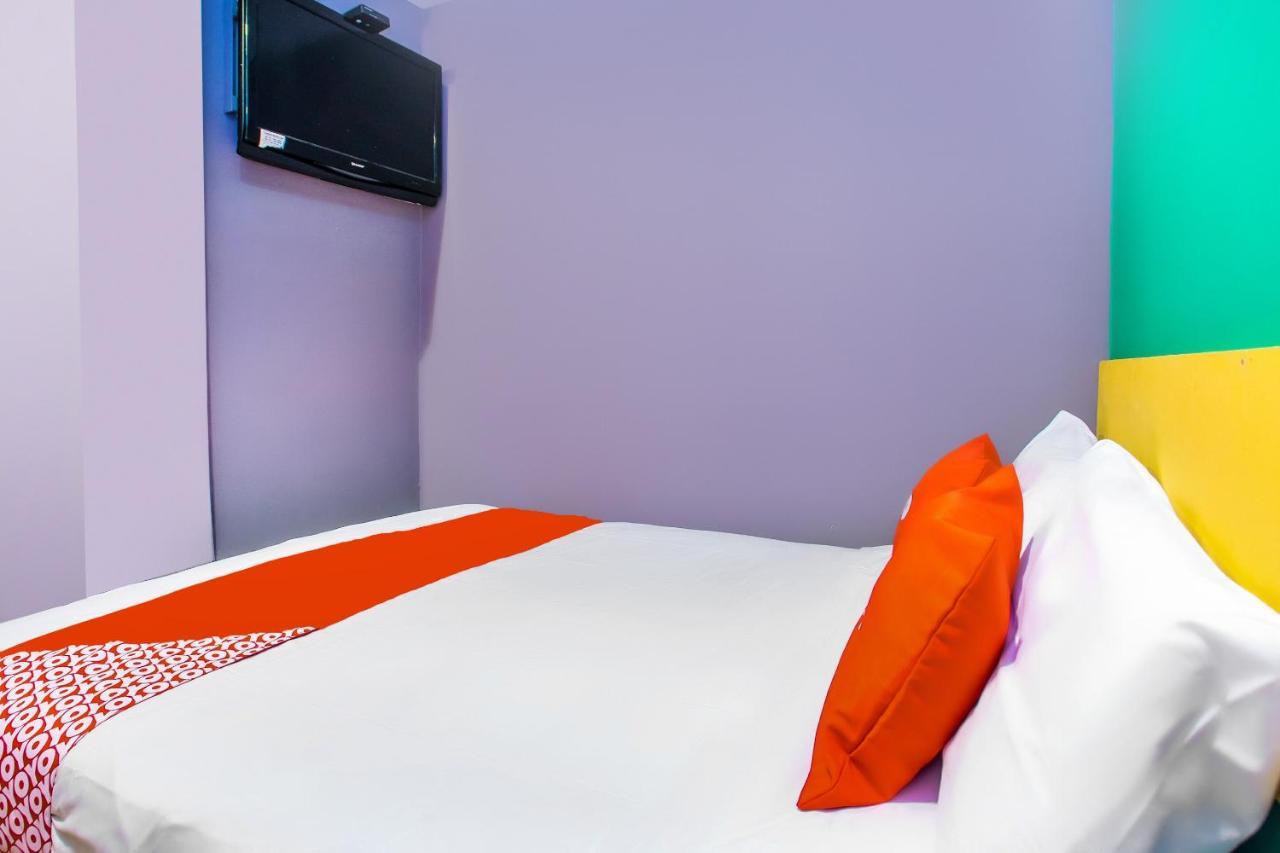 Oyo 89688 Alor Street Hotel كوالالمبور المظهر الخارجي الصورة