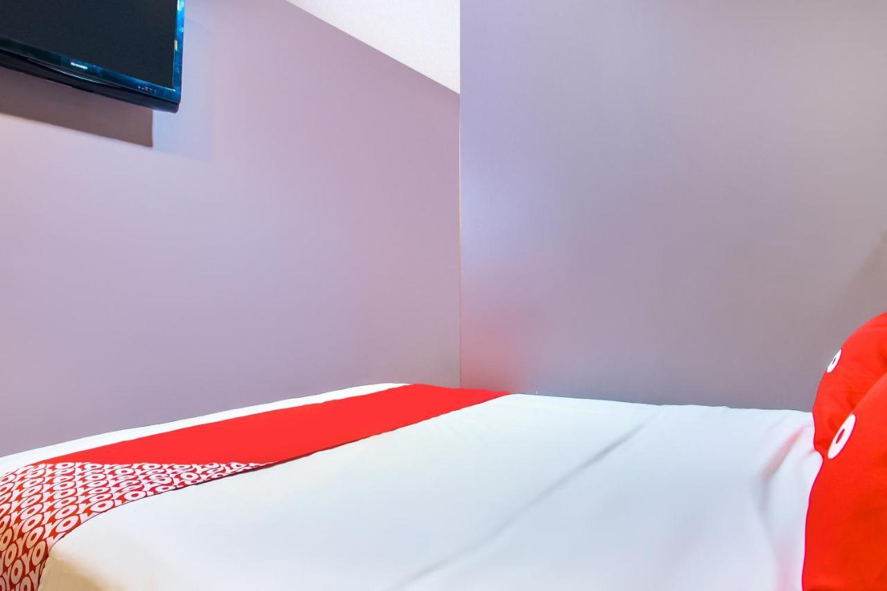 Oyo 89688 Alor Street Hotel كوالالمبور المظهر الخارجي الصورة