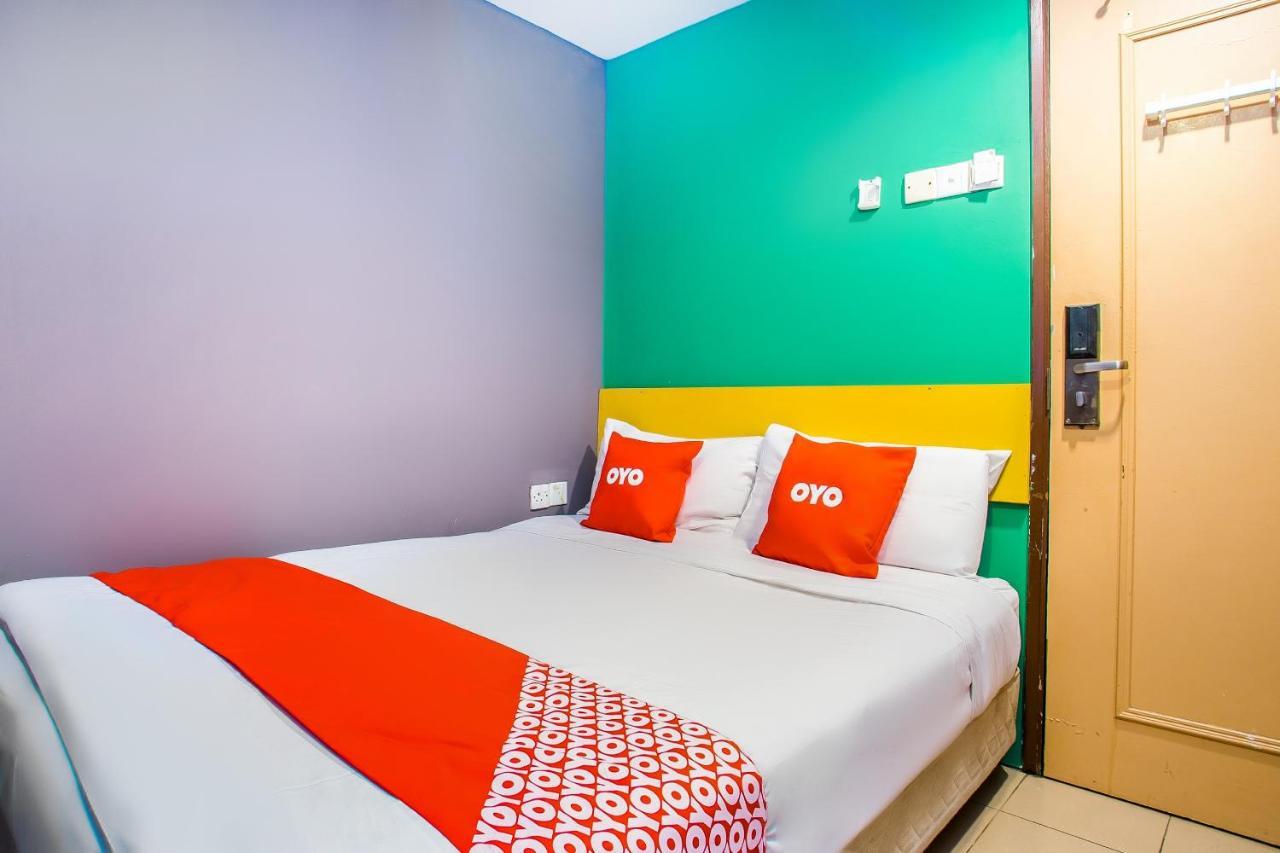 Oyo 89688 Alor Street Hotel كوالالمبور المظهر الخارجي الصورة