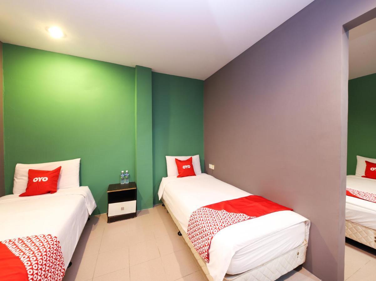 Oyo 89688 Alor Street Hotel كوالالمبور المظهر الخارجي الصورة