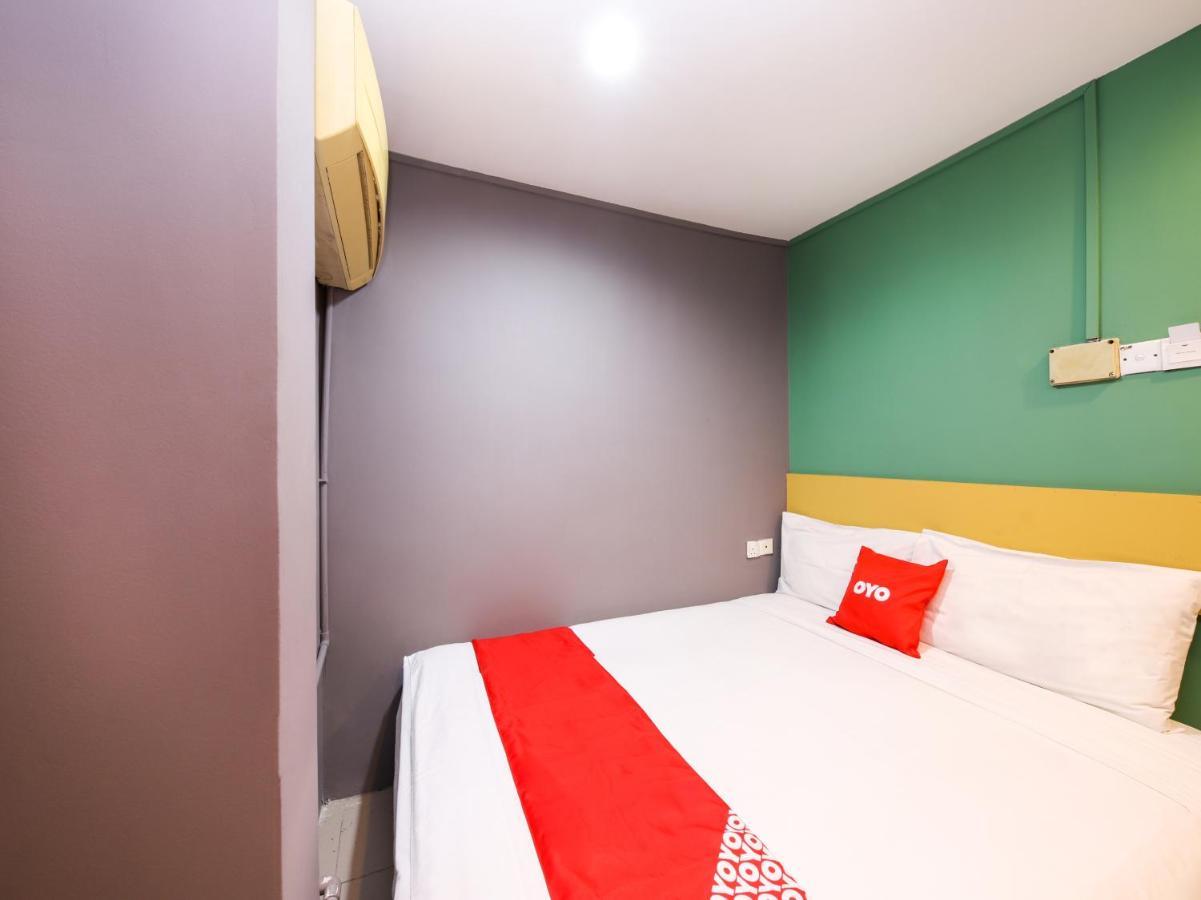 Oyo 89688 Alor Street Hotel كوالالمبور المظهر الخارجي الصورة