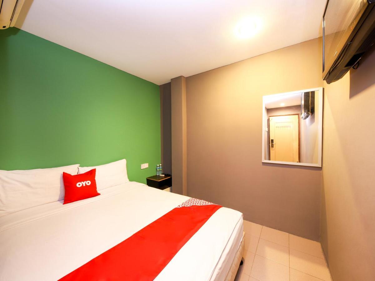 Oyo 89688 Alor Street Hotel كوالالمبور المظهر الخارجي الصورة
