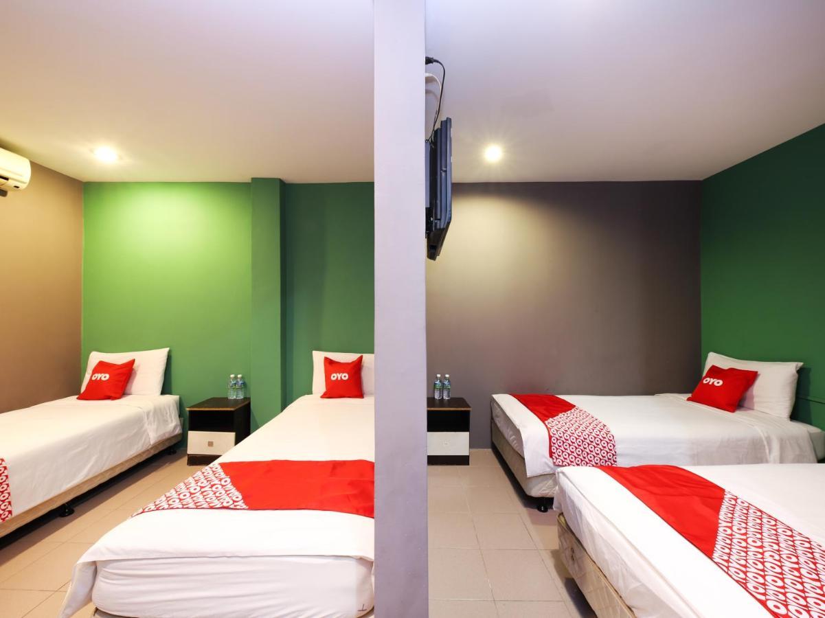 Oyo 89688 Alor Street Hotel كوالالمبور المظهر الخارجي الصورة